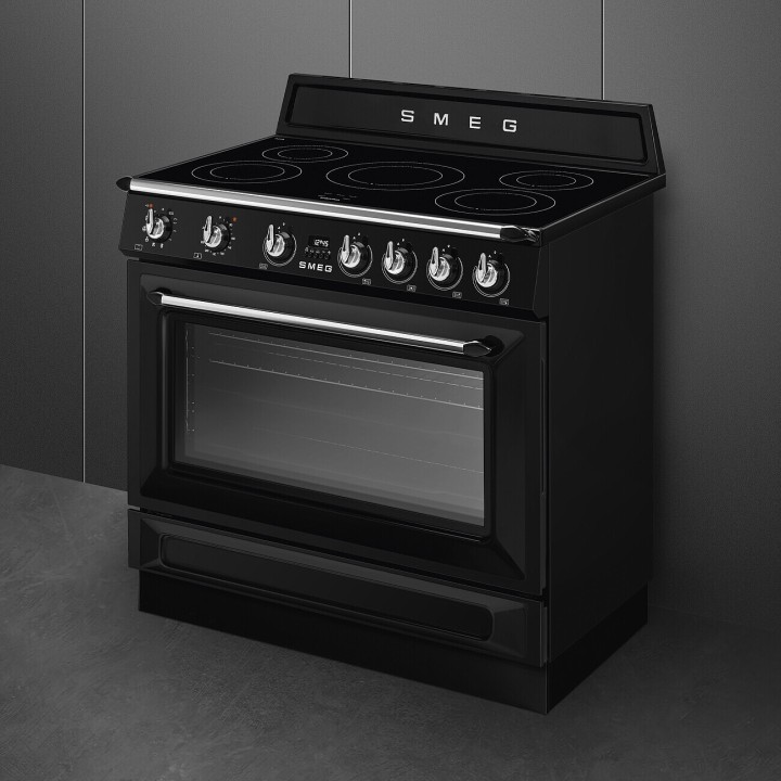 SMEG indukcinė viryklė su elektrine orkaite  | 2