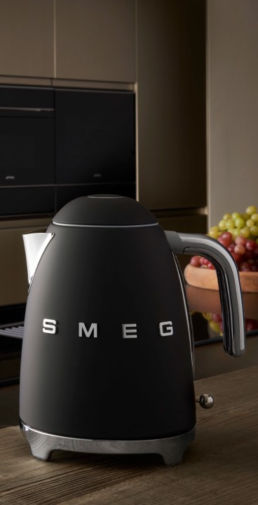 SMEG elektrinis virdulys, 1,7 l KLF03BLMEU | 2