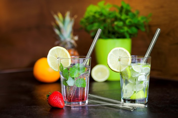 STEUBER stiklinių šiaudelių ir šepetėlio rinkinys  | 2