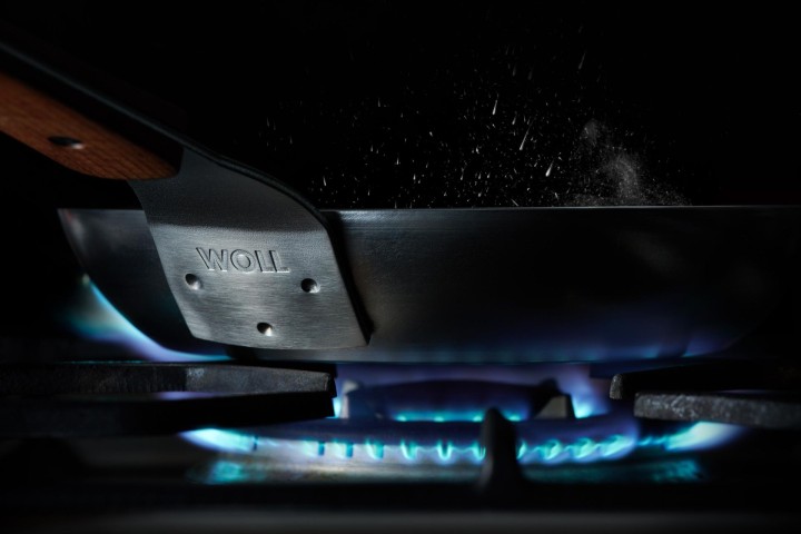WOLL pusiau gili geležinė keptuvė "Carbon steel" Ø 24 cm | 3