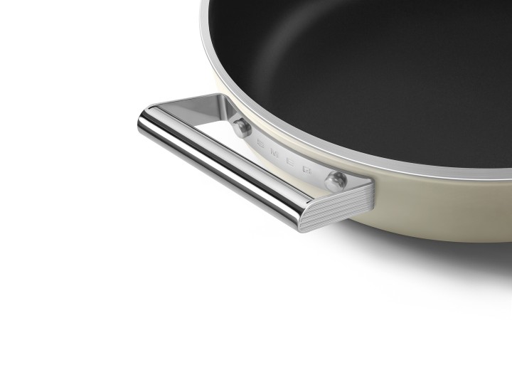 SMEG troškintuvas su dangčiu, kreminės spalvos Ø 24 cm, 4,3 l | 4