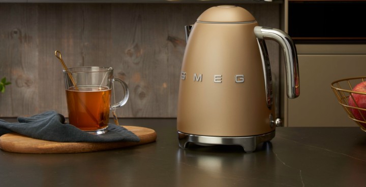 SMEG elektrinis virdulys, 1,7 l, KLF03CHMEU  | 2