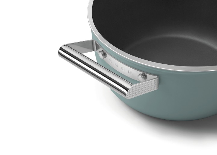 SMEG puodas su dangčiu, smaragdo spalvos Ø 24 cm, 5,4 l | 4