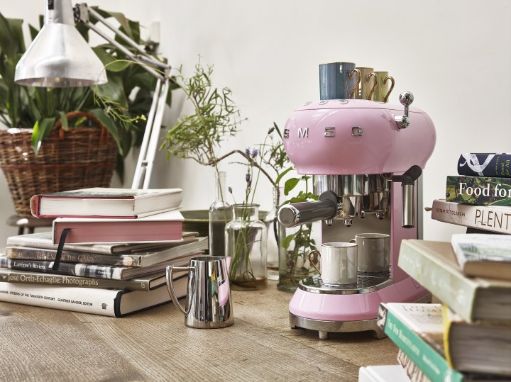 SMEG kavos virimo aparatas ECF01PKEU | 2
